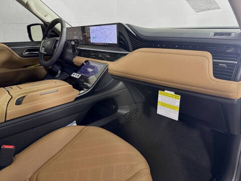 2026 Infiniti QX80 Luxe