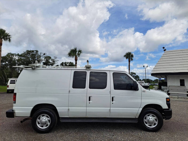 2013 Ford E-Series E-350 SD