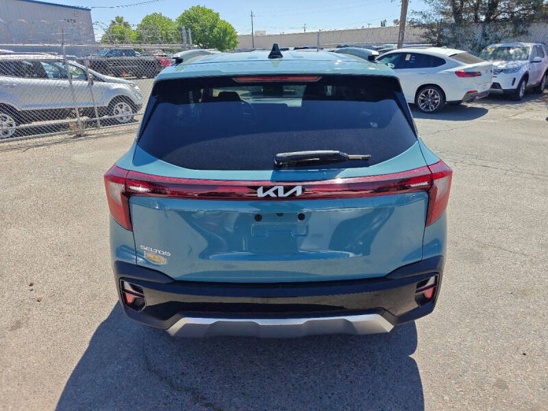 2024 Kia Seltos EX