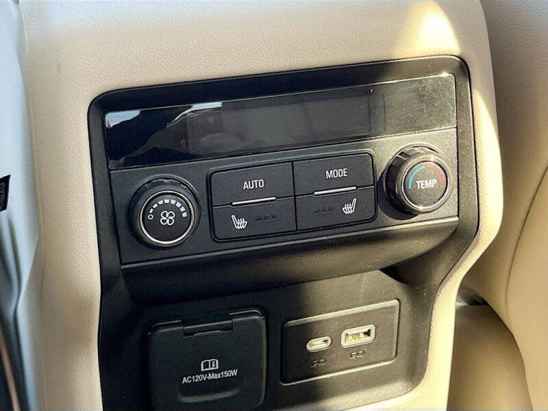 2022 GMC Acadia Denali