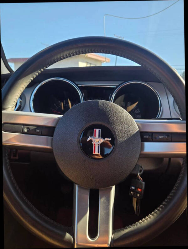 2005 Ford Mustang GT Premium