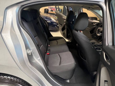 2015 Mazda MAZDA3 i Touring