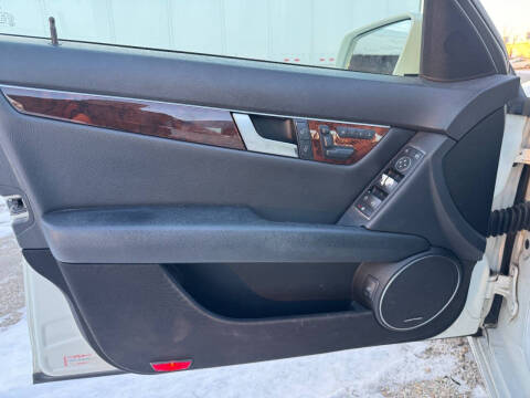 2012 Mercedes-Benz C-Class C 300 Luxury 4MATIC