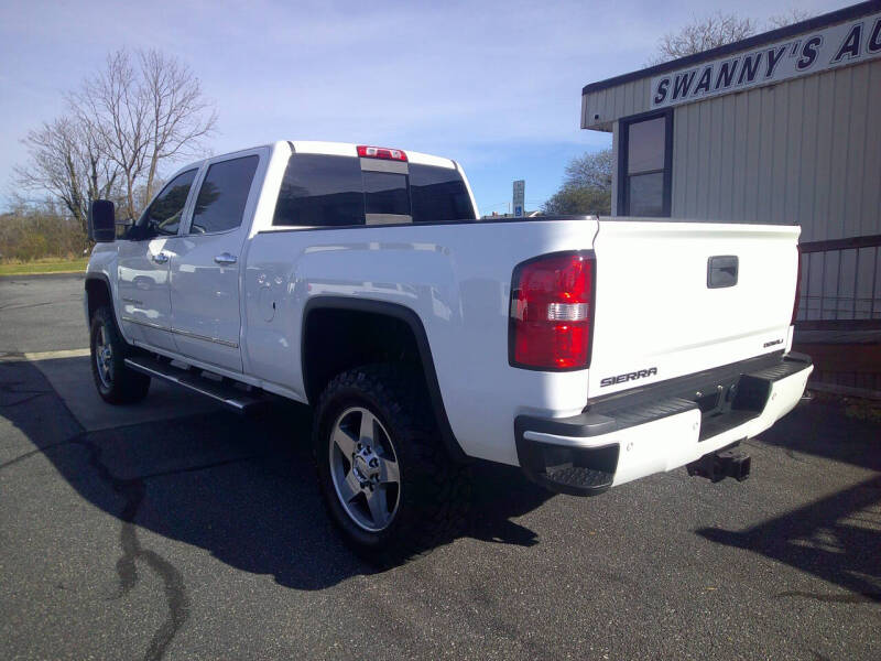 2015 GMC Sierra 2500HD Denali