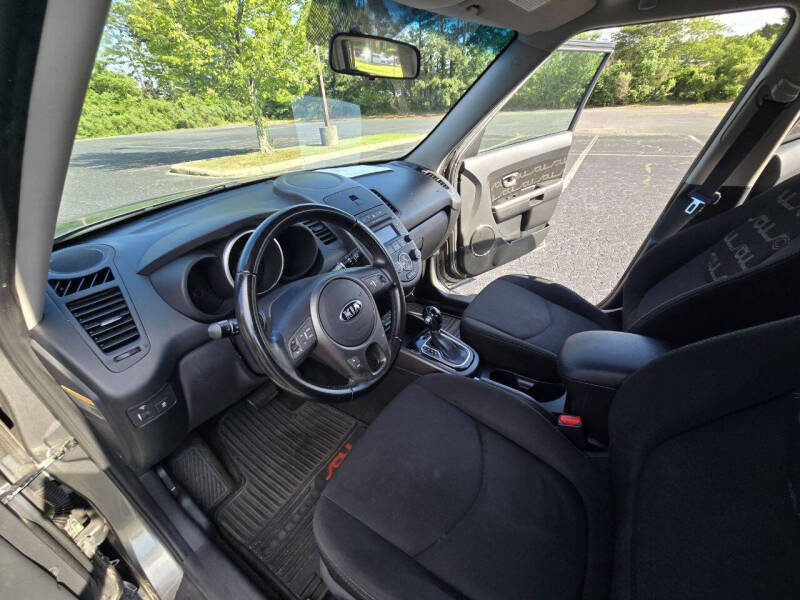 2013 Kia Soul +