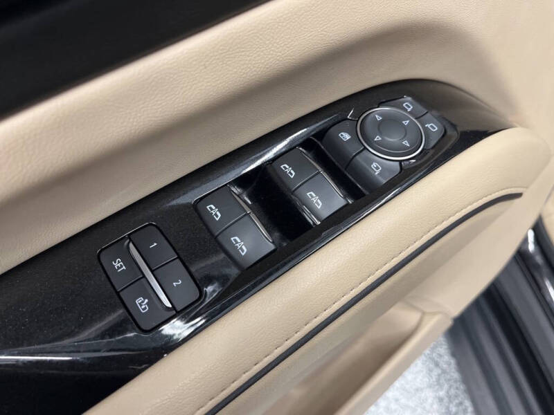 2022 Cadillac Escalade ESV Premium Luxury