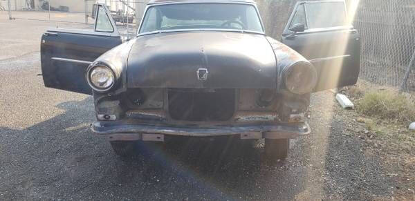 1953 Ford Victoria