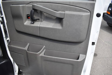 2017 GMC Savana 2500