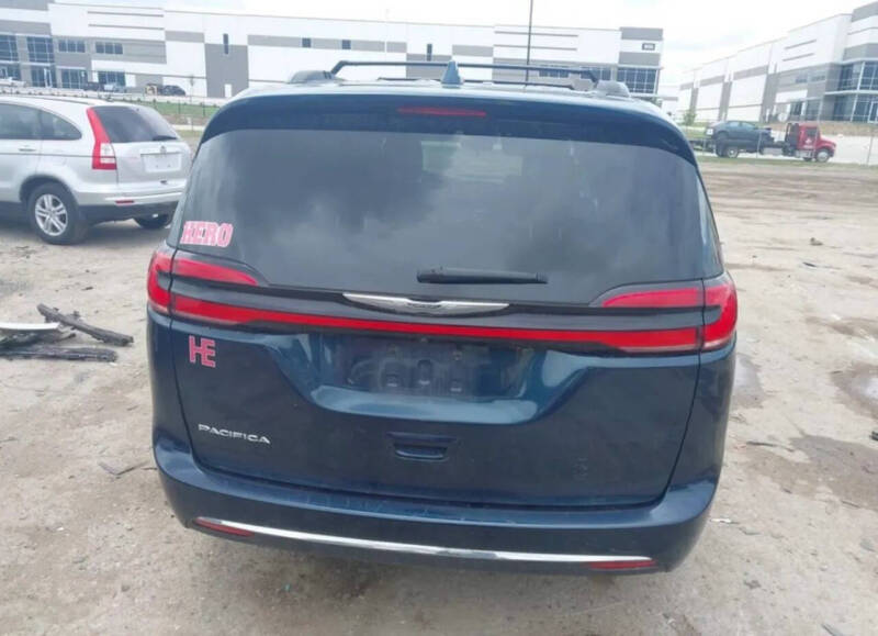 2022 Chrysler Pacifica Touring L