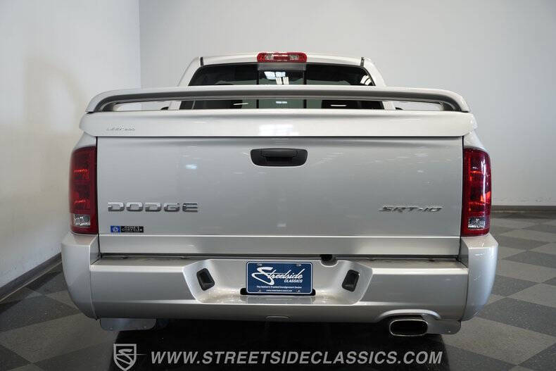 2004 Dodge Ram 1500 SRT-10
