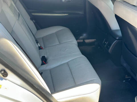 2014 Lexus ES 300h