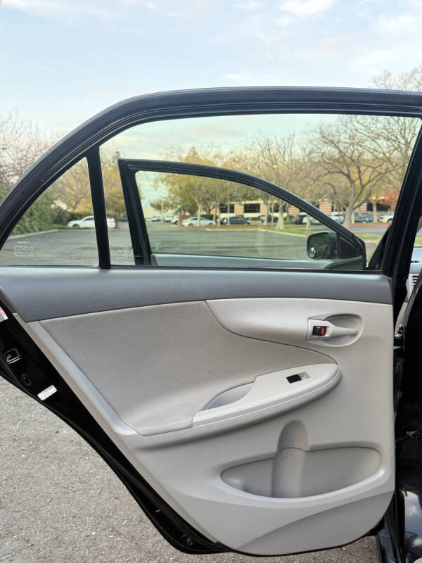 2009 Toyota Corolla LE