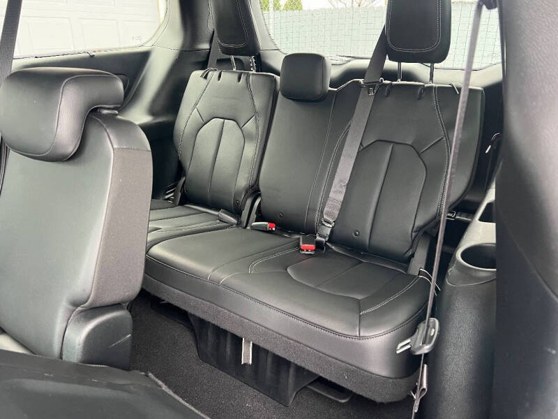 2019 Chrysler Pacifica Touring L