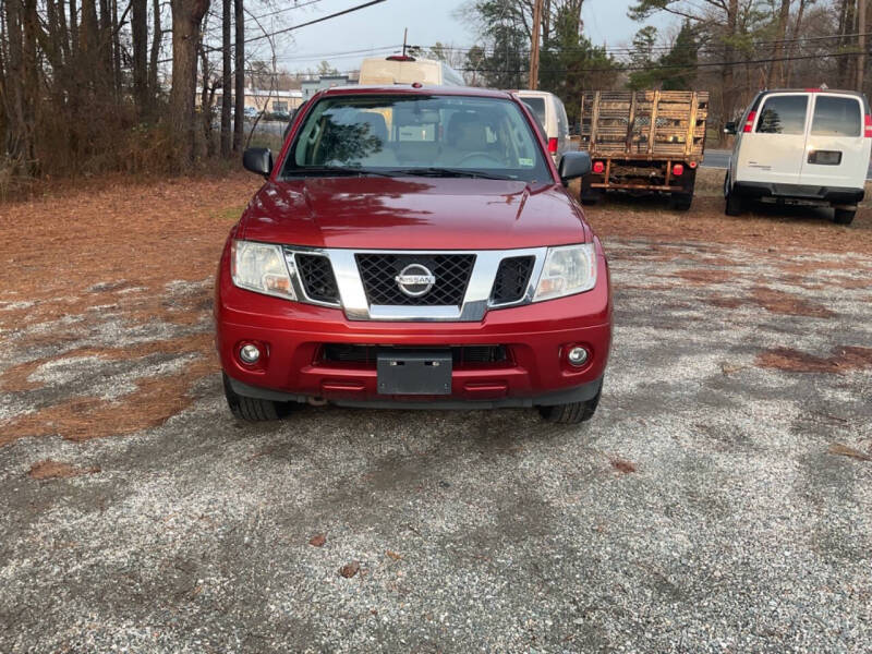 2015 Nissan Frontier SV photo 3