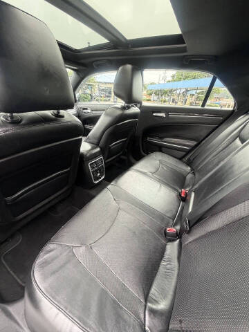 2012 Chrysler 300 C
