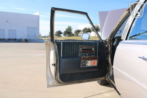 1987 Cadillac Brougham