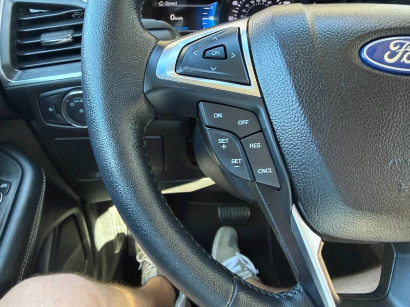 2021 Ford Edge Titanium