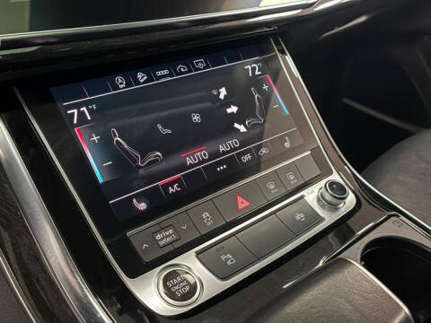 2022 Audi Q7 quattro Premium Plus 55 TFSI