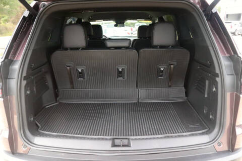 2024 GMC Acadia Elevation