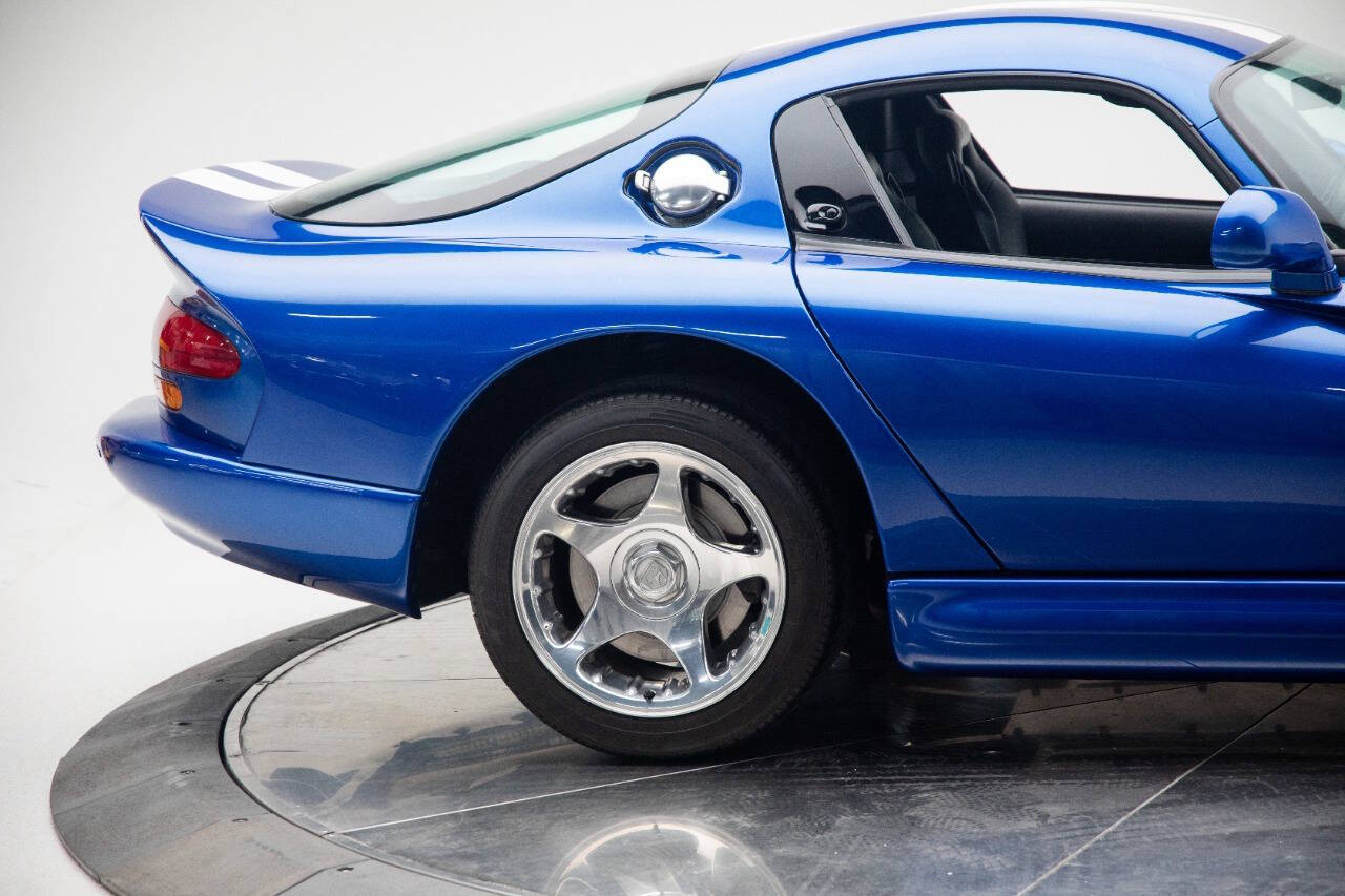 1997 Dodge Viper 11