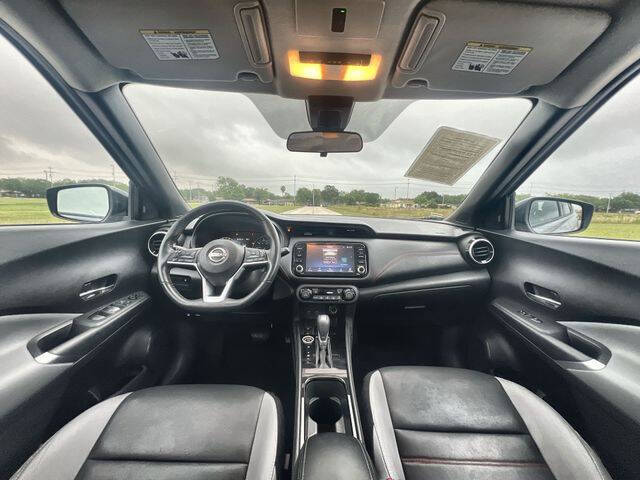 2023 Nissan Kicks SR