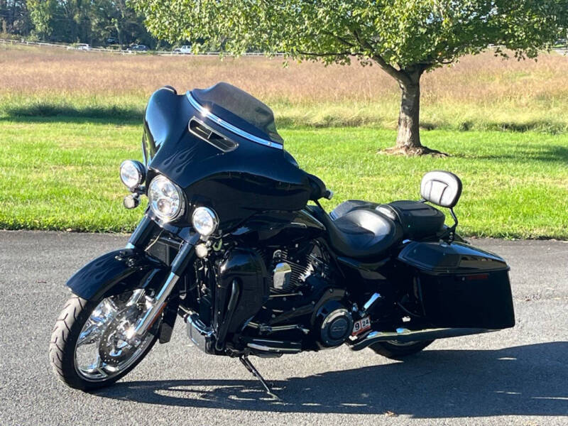 2015 Harley-Davidson CVO Street Glide Special