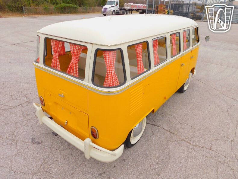 1975 Volkswagen Type 2