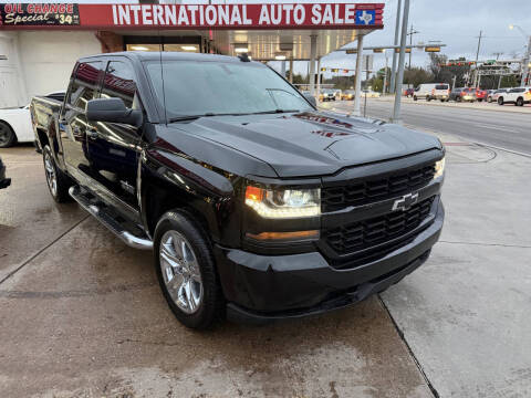 2018 Chevrolet Silverado 1500 Custom