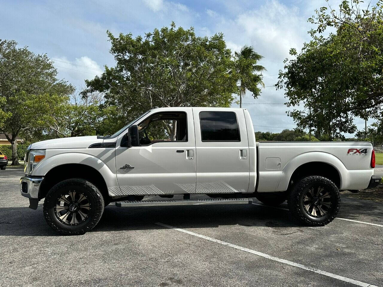 2015 FORD F-350 Pickup - $29,995