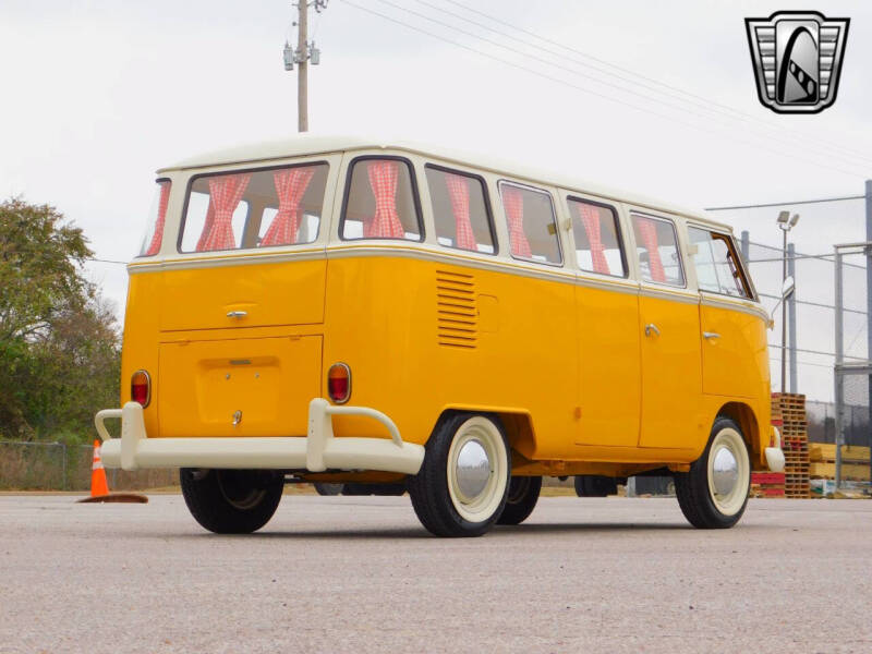 1975 Volkswagen Type 2