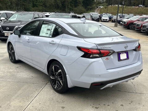 2025 Nissan Versa SR
