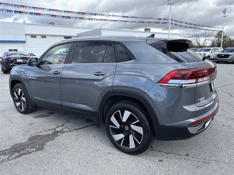 2025 Volkswagen Atlas Cross Sport SE 4Motion