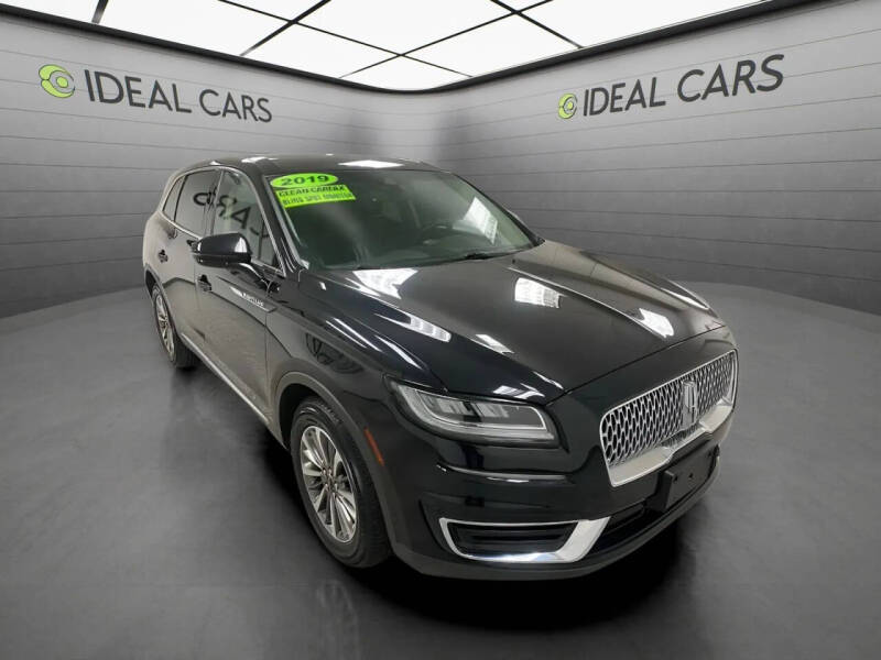 2019 Lincoln Nautilus Select