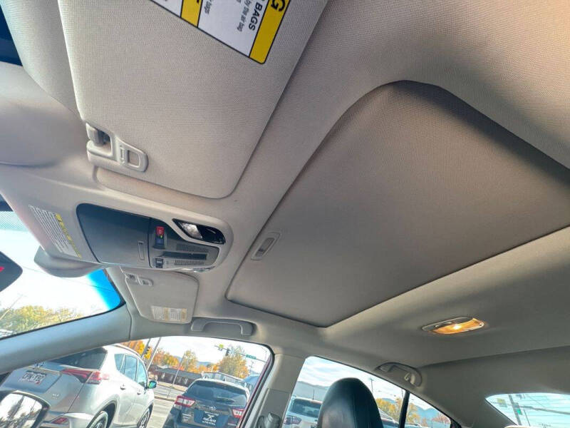 2022 Subaru Legacy Limited XT