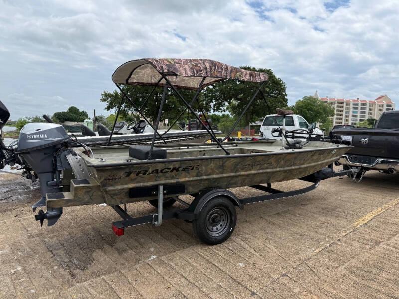 2017 Tracker Grizzly 1654 T Sportsman