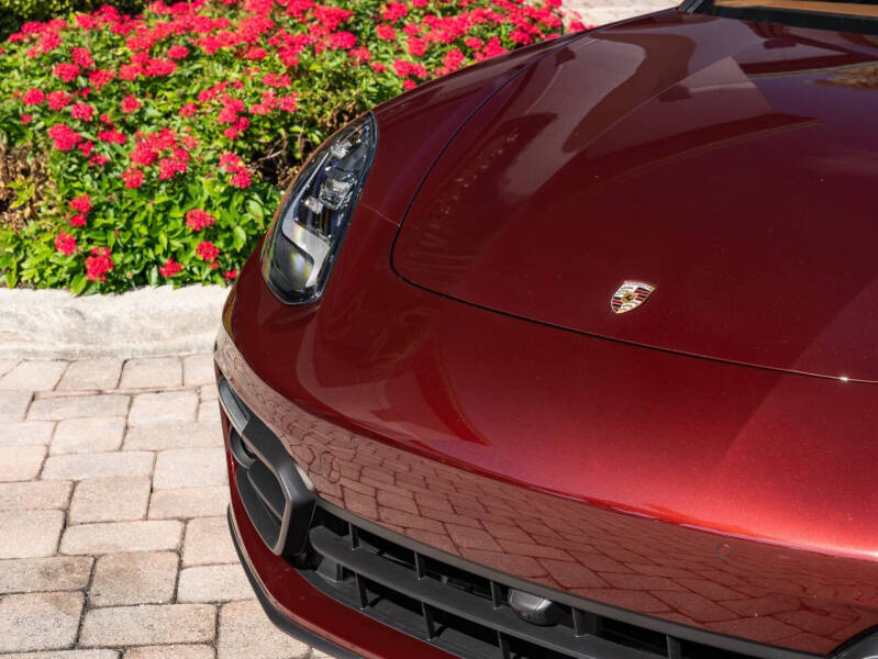 2023 Porsche Panamera