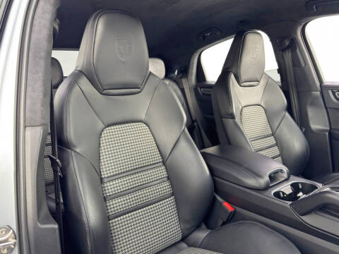 2021 Porsche Cayenne GTS Coupe