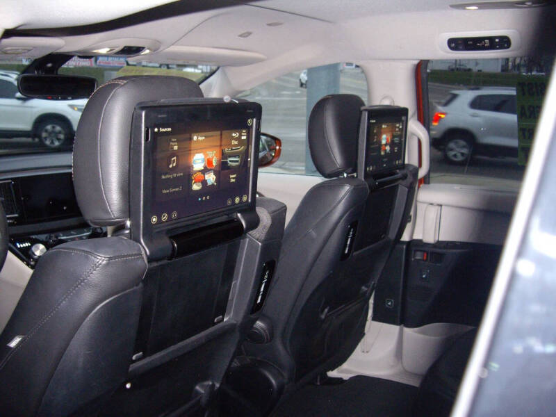 2018 Chrysler Pacifica Touring L Plus