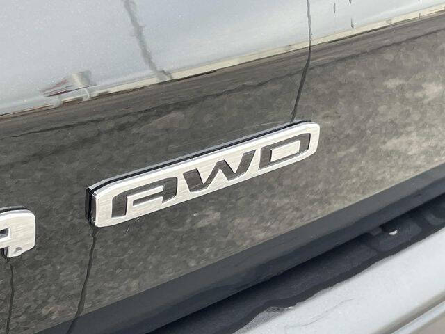 2024 GMC Acadia AT4
