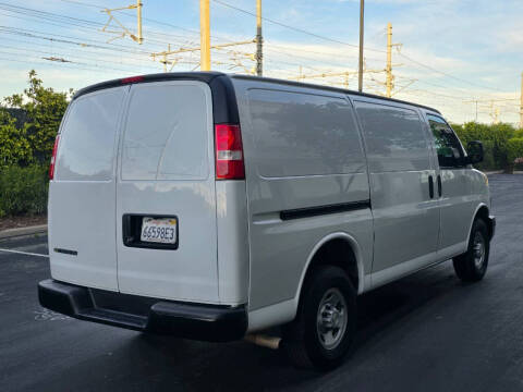 2020 Chevrolet Express 2500