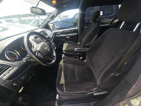 2017 Dodge Grand Caravan SE Plus