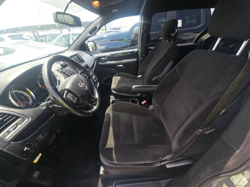 2017 Dodge Grand Caravan SE Plus