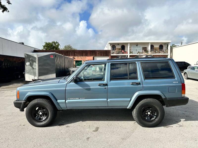 1999 Jeep Cherokee SPORT photo 15