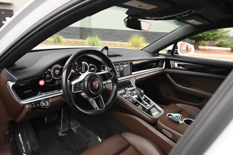 2017 Porsche Panamera 4S