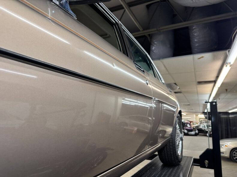 1986 Jaguar XJ-Series XJ6 Vanden Plas