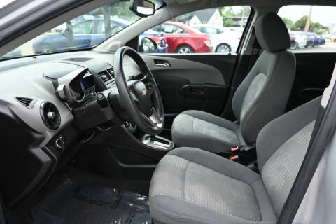 2013 Chevrolet Sonic LS Auto
