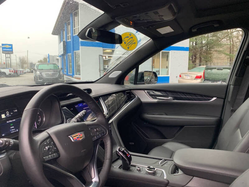 2025 Cadillac XT6 Premium Luxury