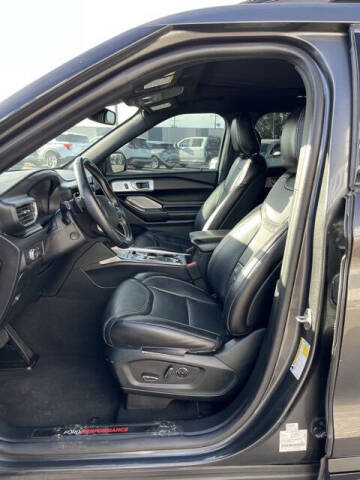 2020 Ford Explorer ST