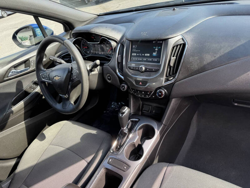 2018 Chevrolet Cruze LT Auto