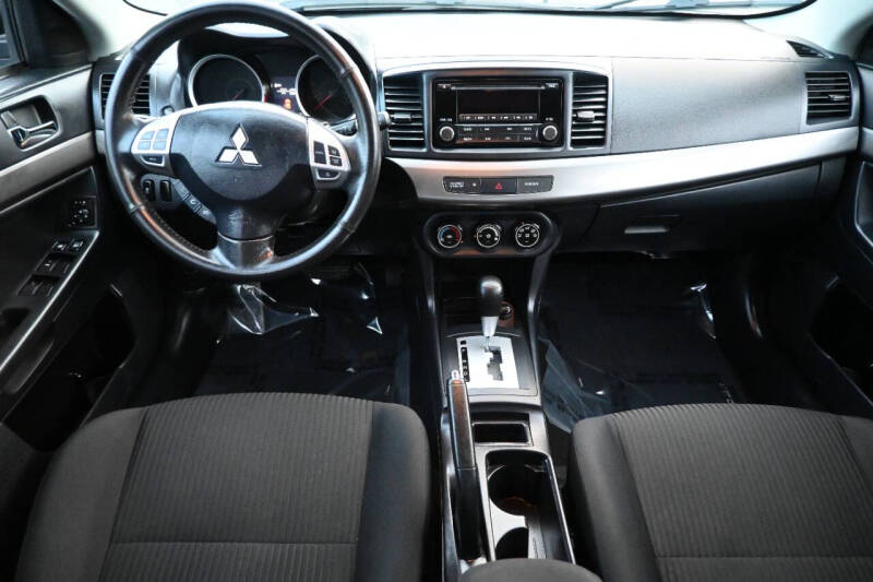 2014 Mitsubishi Lancer Sportback ES